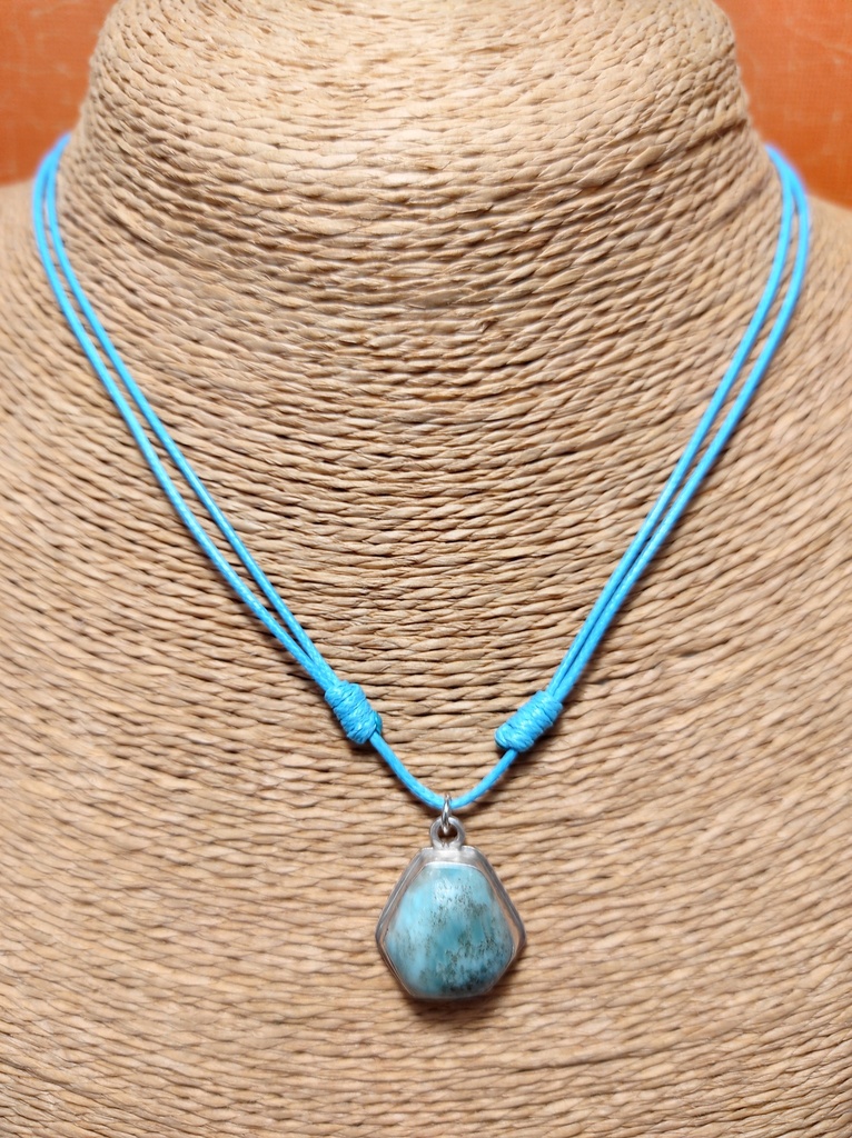 Colgante de Larimar rustico