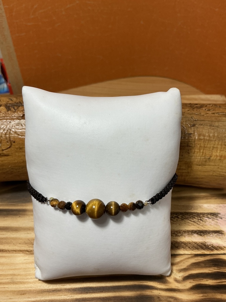 Pulsera Ojo Tigre de macrame