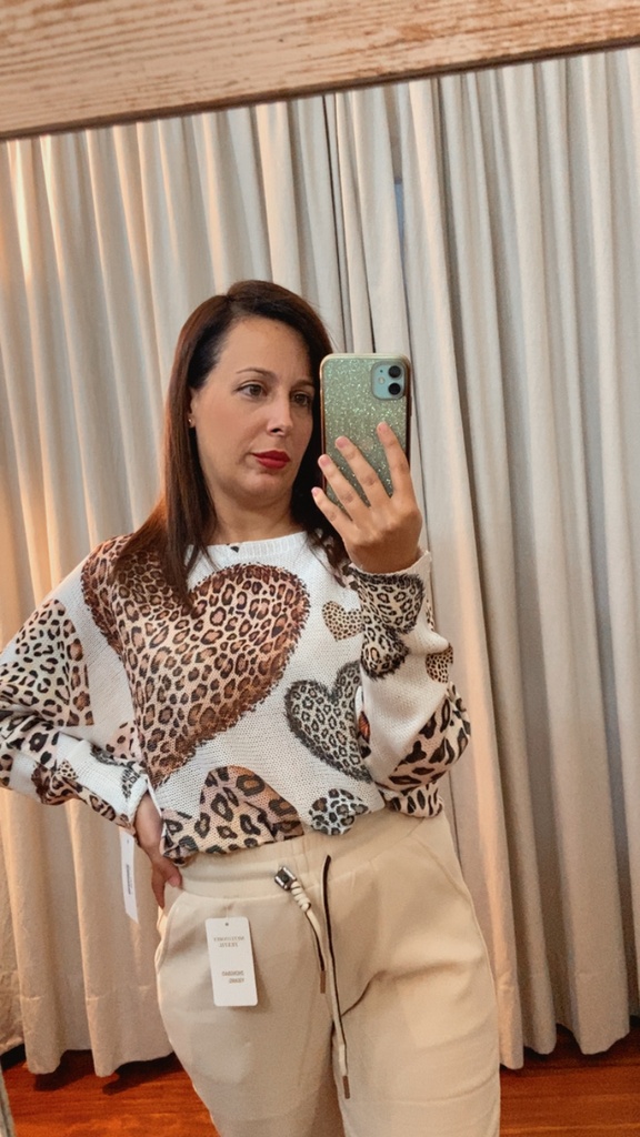 Blusa hilo corazón leopardo