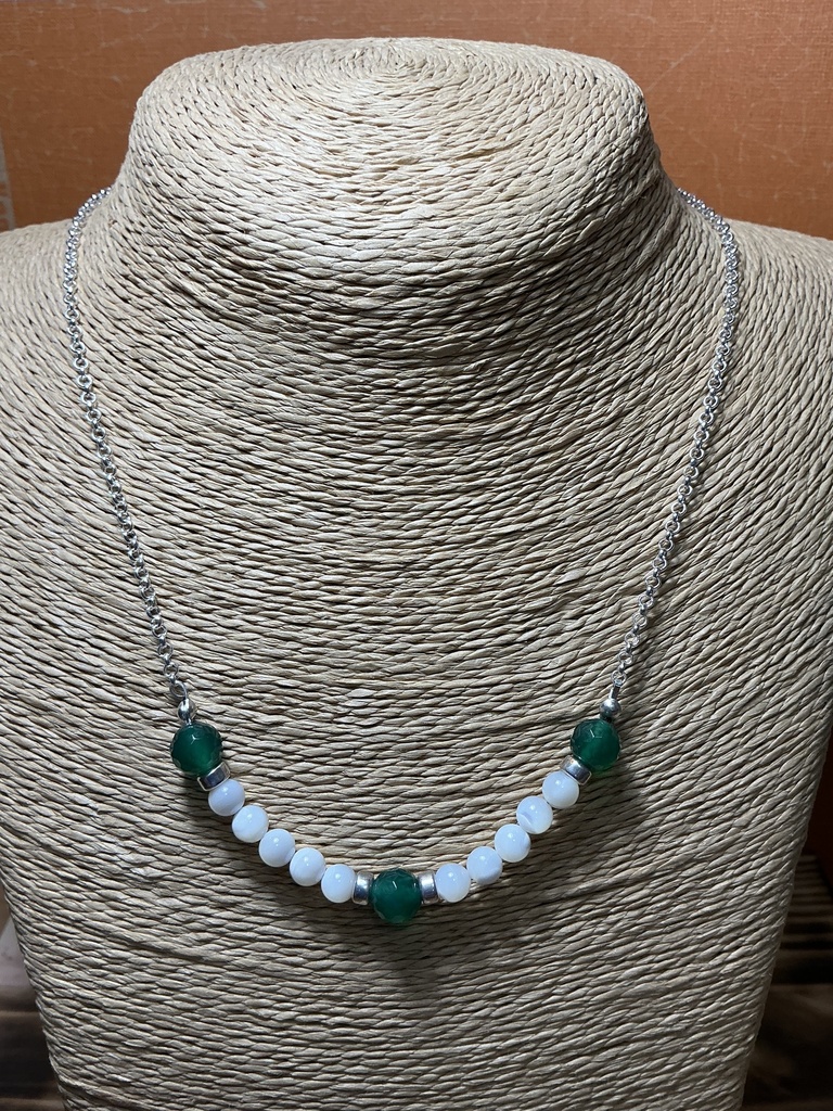 Collar de Nácar y Aventurina Verde