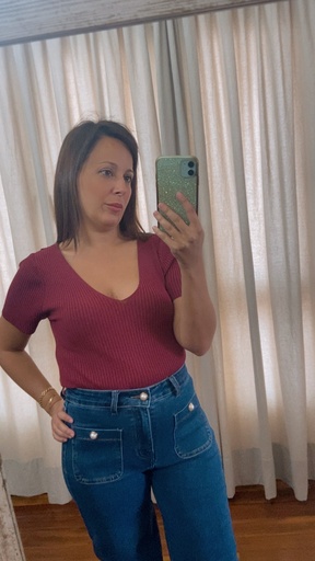 [R25823MUO] Blusa canalé con escote