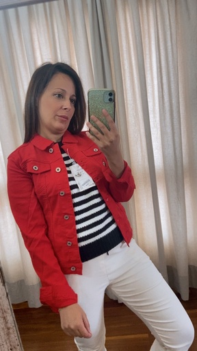 Chaqueta vaquera roja