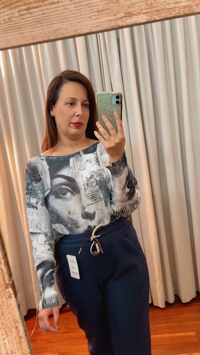 [R2520201MUO] Blusa de hilo abstracta negra