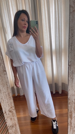 Conjunto pantalón y camiseta